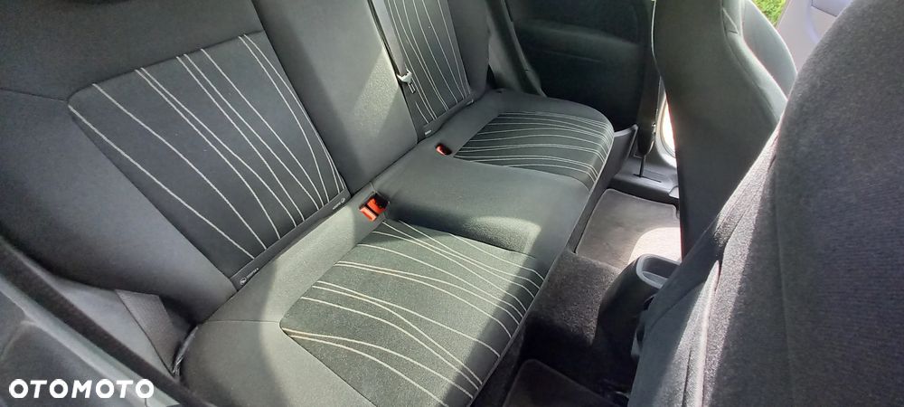 Opel Corsa - 18