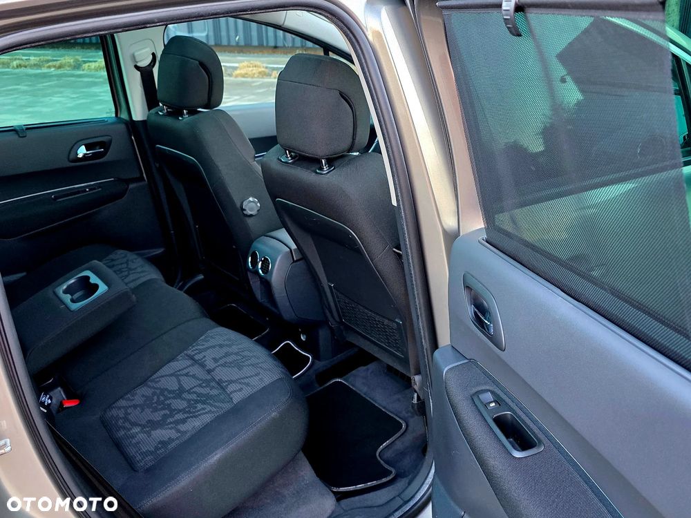 Peugeot 3008 HDi FAP 150 Platinum - 16