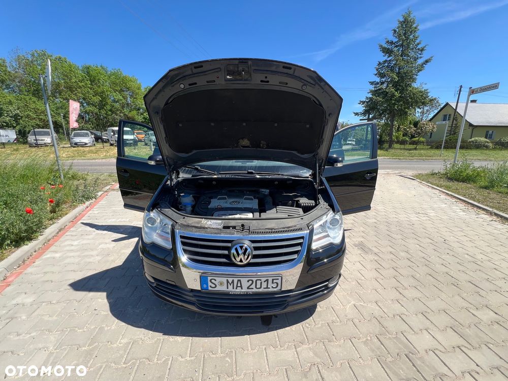 Volkswagen Touran - 20