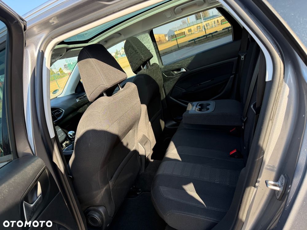 Peugeot 308 1.6 BlueHDi Allure S&S - 20