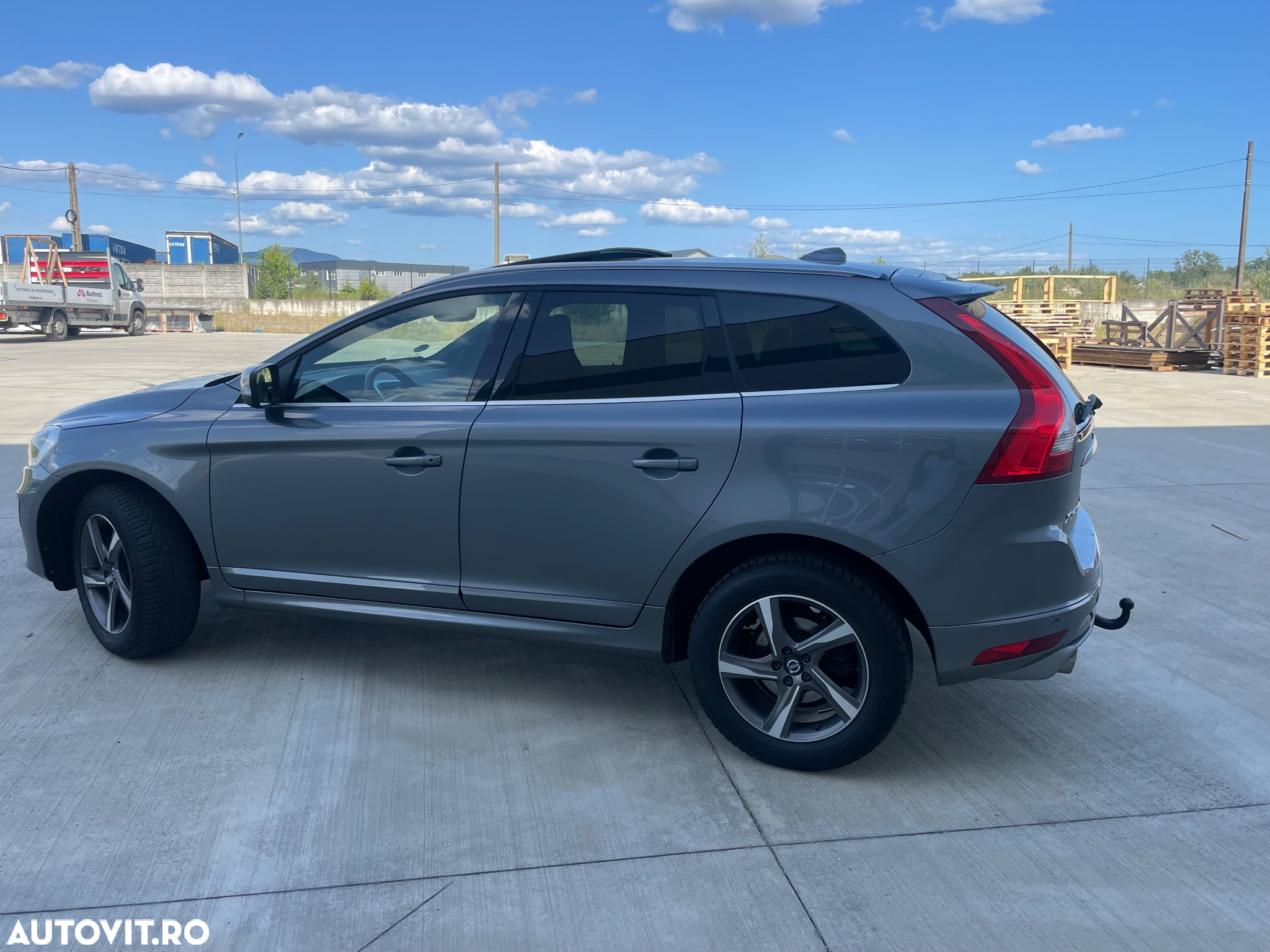 Volvo XC 60 D4 AWD R-Design - 34