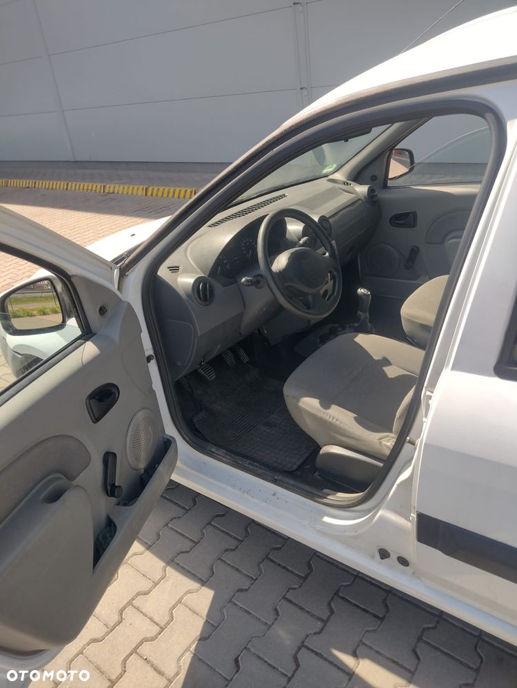 Dacia Logan - 5