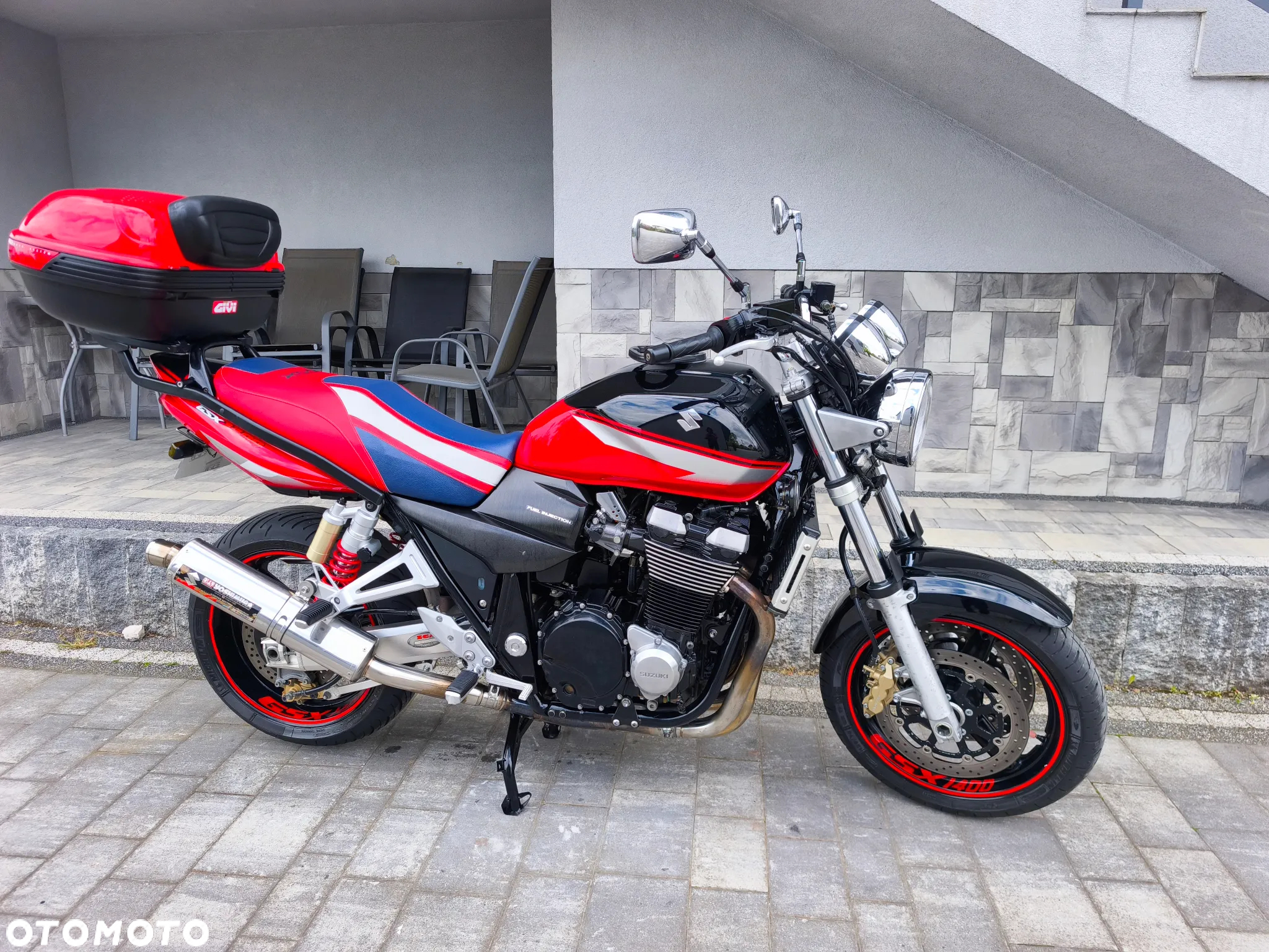 Suzuki GSX - 17