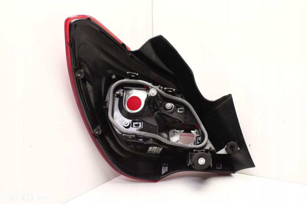 opel corsa e 5d 14r- lampa prawy tył prawa tylna - 5