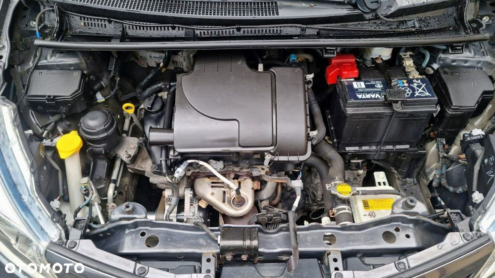 Toyota Yaris - 10