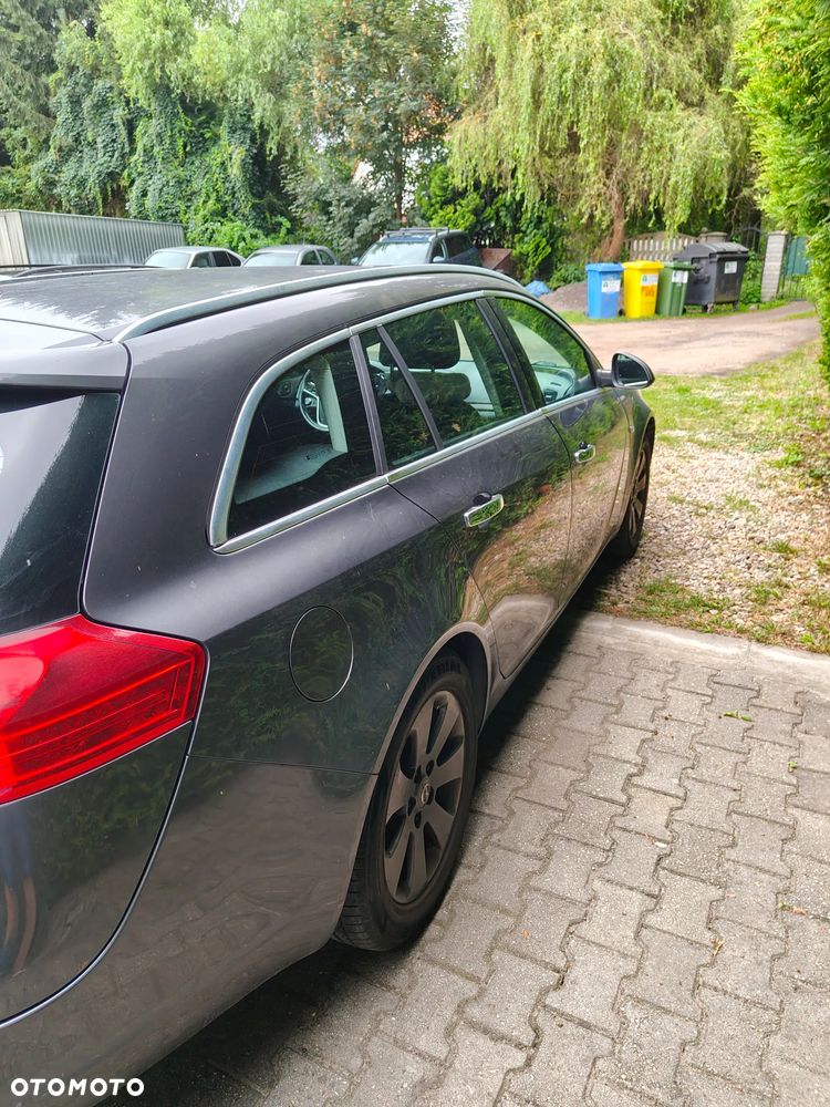 Opel Insignia 1.8 - 10