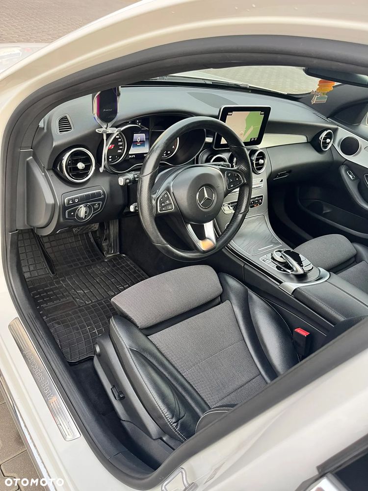 Mercedes-Benz Klasa C 250 d 4-Matic 9G-TRONIC - 5