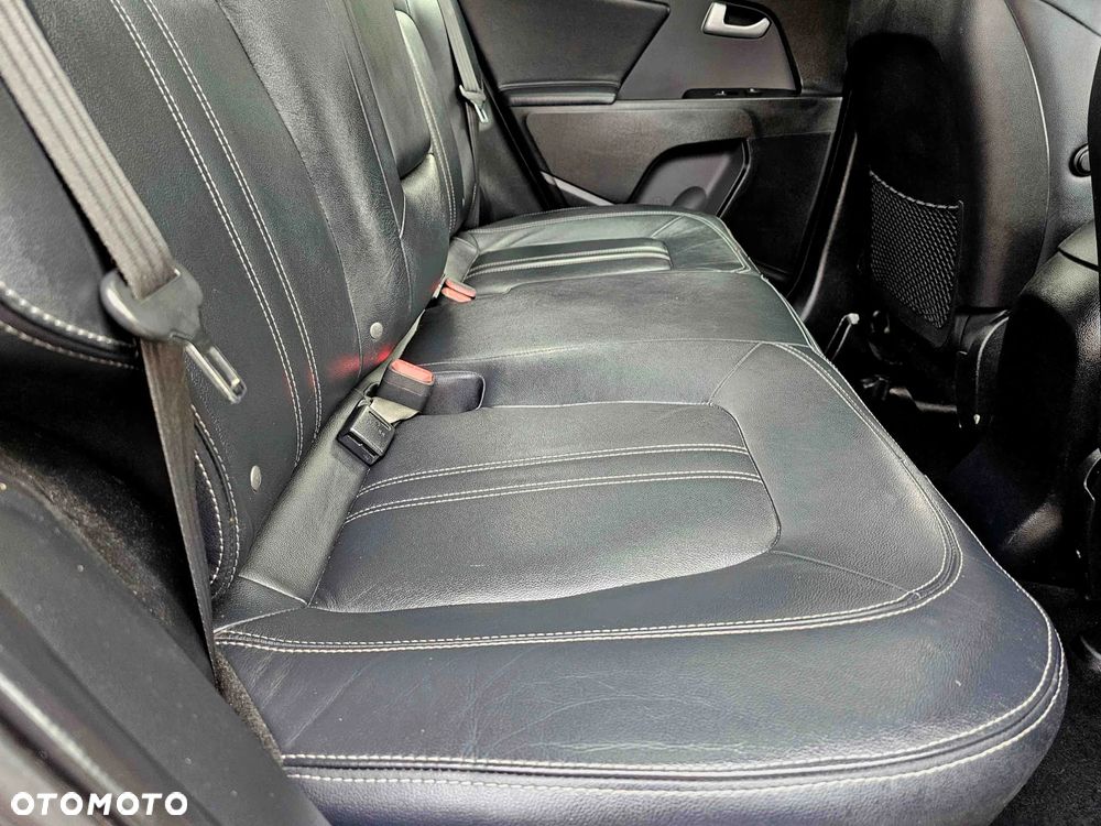 Kia Sportage 2.0 CRDI 2WD Spirit - 24
