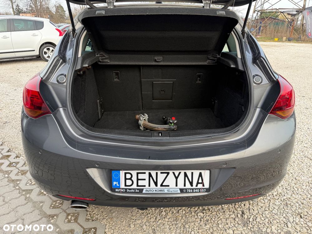 Opel Astra 1.4 T Cosmo - 28