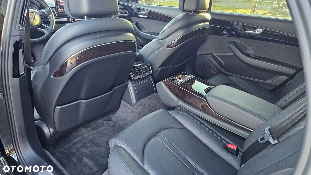 Audi A8 - 14