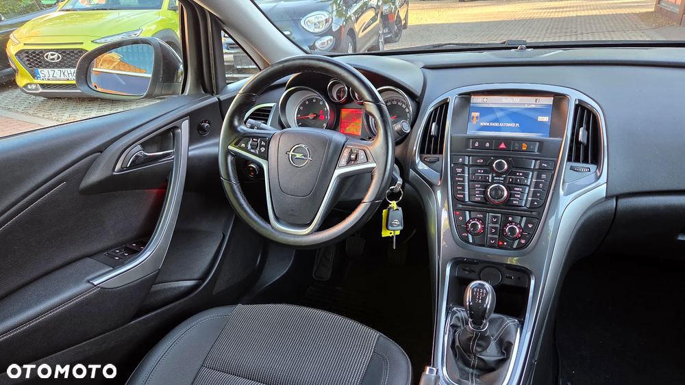Opel Astra 1.4 Innovation - 28