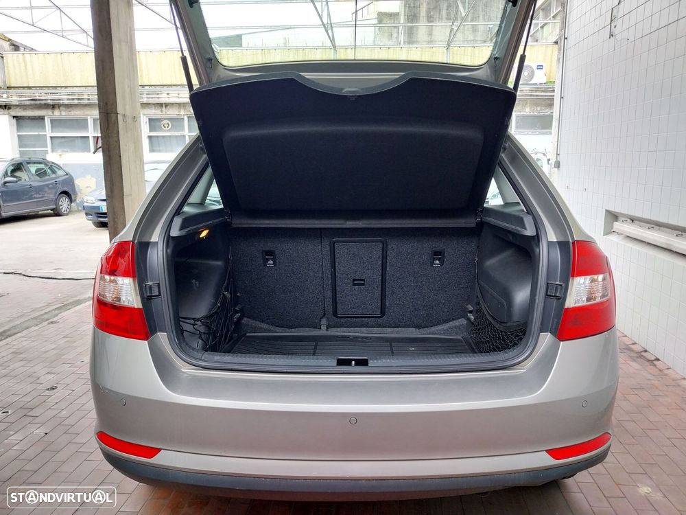 Skoda Rapid Spaceback 1.6 TDi Elegance - 9