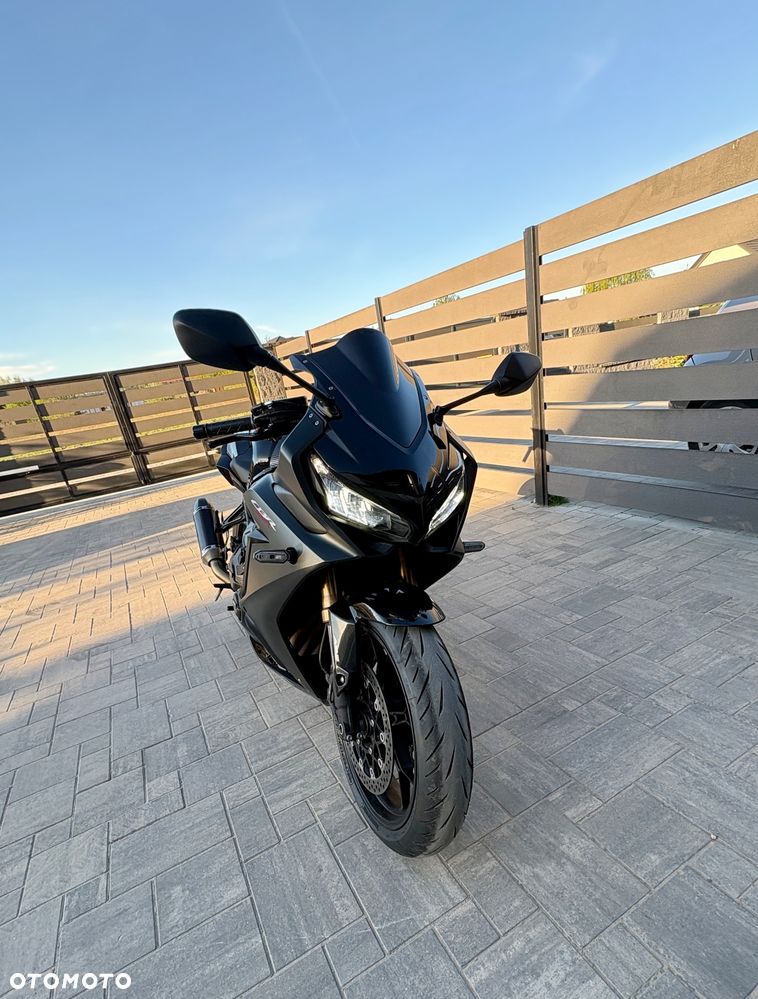 Honda CBR - 7