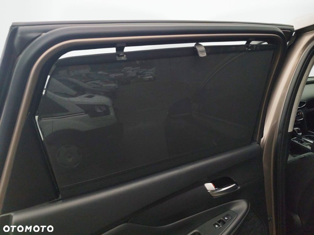 Hyundai Santa Fe - 16