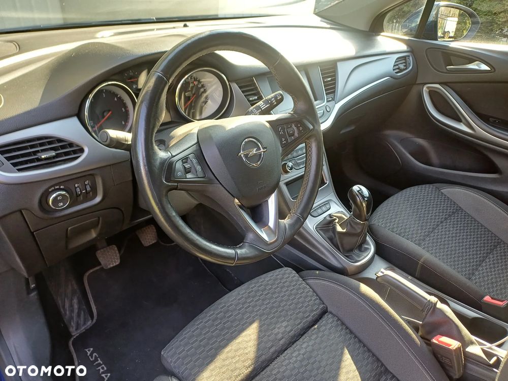 Opel Astra 1.5 D Start/Stop Business Edition - 11