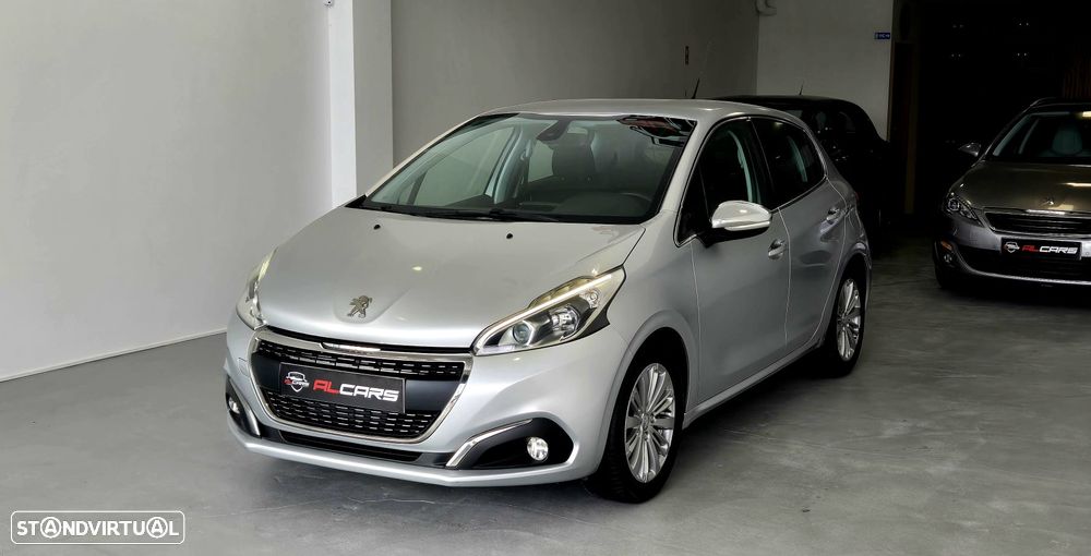 Peugeot 208 1.2 PureTech Allure - 2