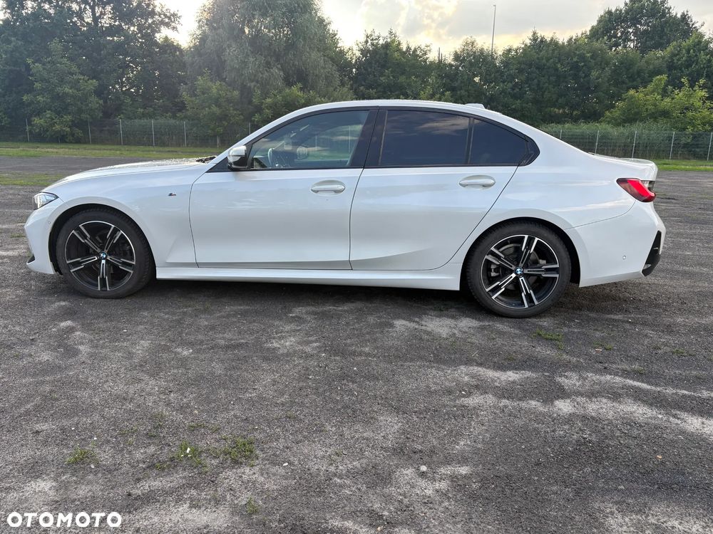 BMW Seria 3 318i M Sport - 8