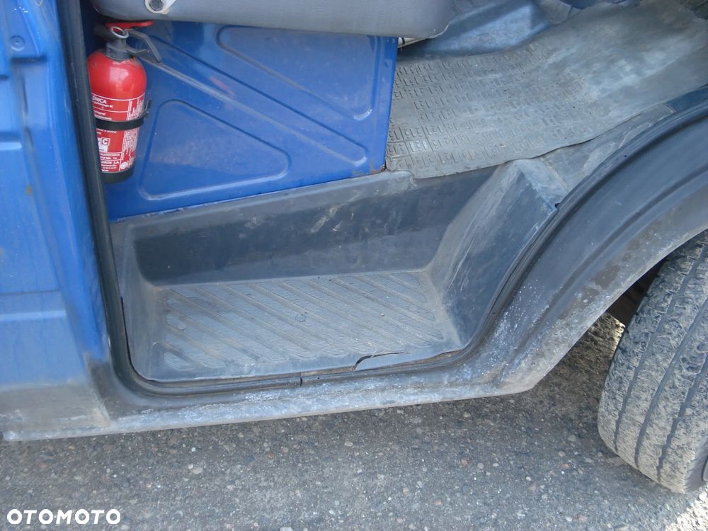 Mercedes-Benz SPRINTER 311 - kontener z windą - 7