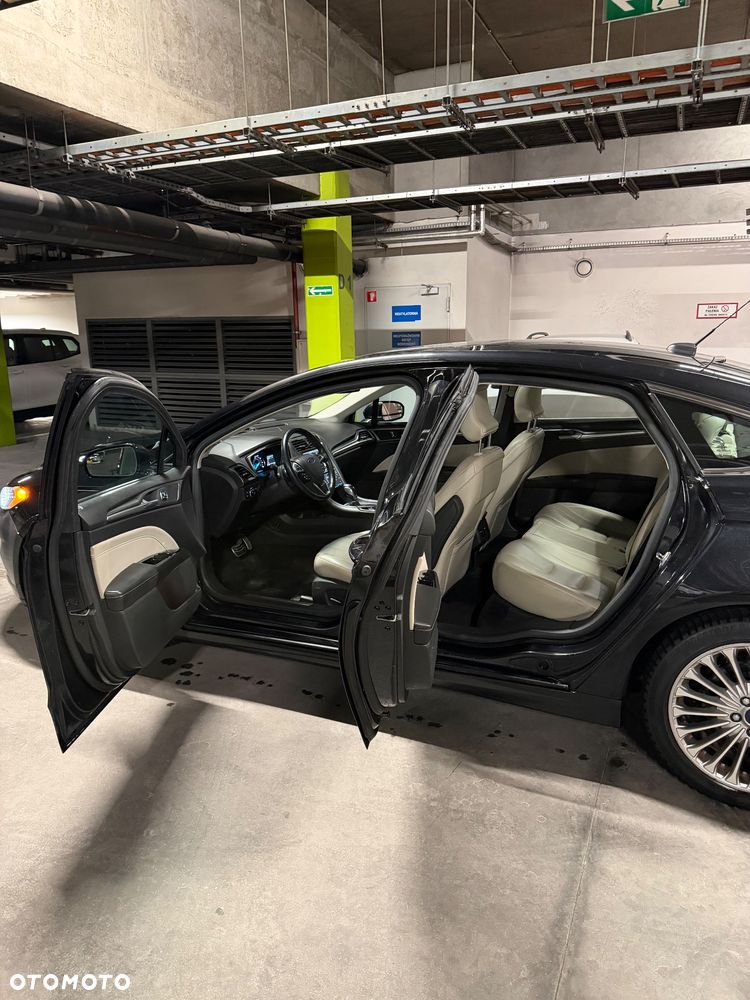 Ford Fusion - 19