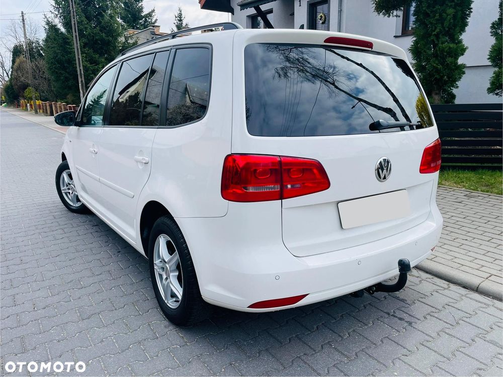 Volkswagen Touran 1.6 TDI DPF Highline - 4