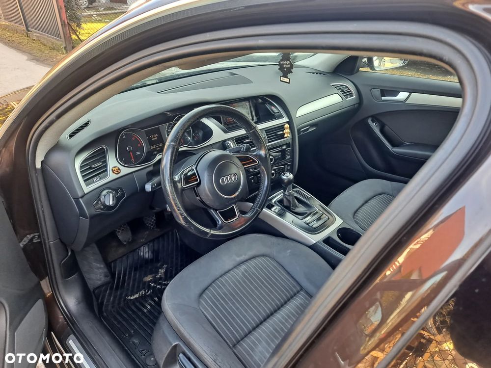 Audi A4 Avant 2.0 TDI DPF Ambiente - 7