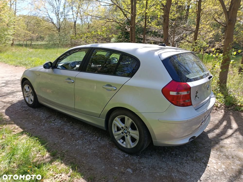 BMW Seria 1 118d DPF - 6