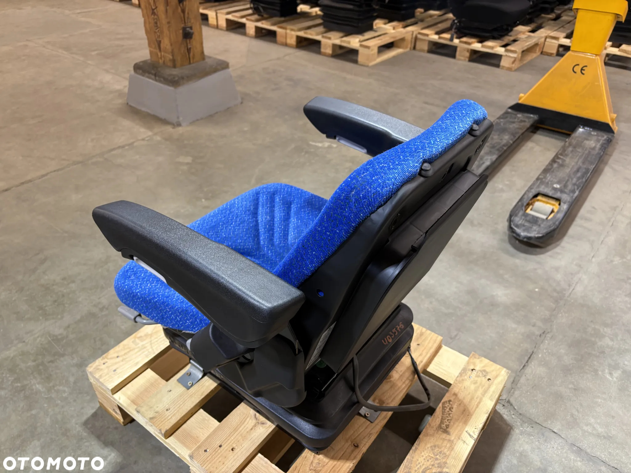FV23% Nowy Fotel Siedzenie Operatora NEW HOLLAND GRAMER DS85H/90 Oryginał - 6