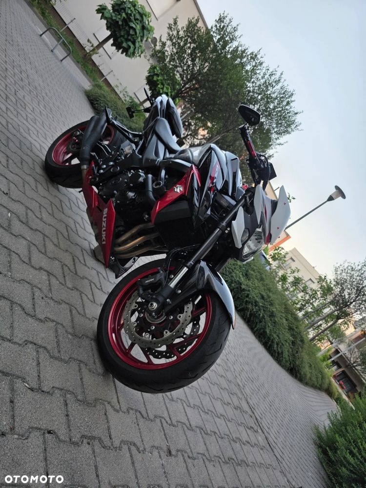 Suzuki GSX - 3