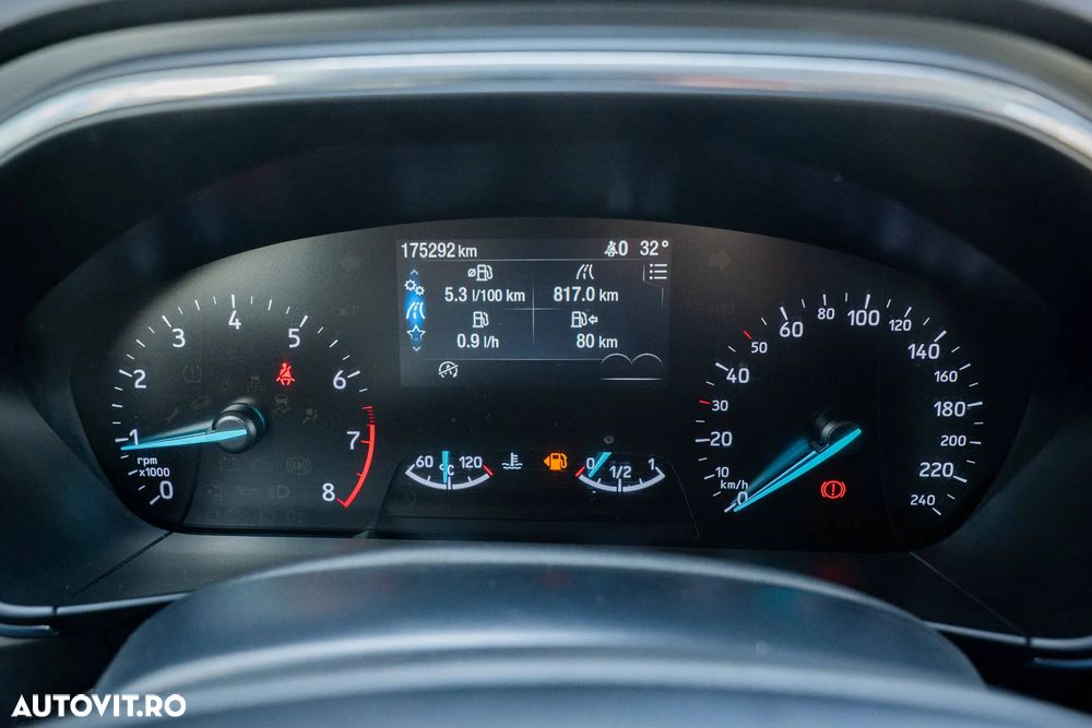 Ford Focus 1.0 EcoBoost Titanium Business - 19