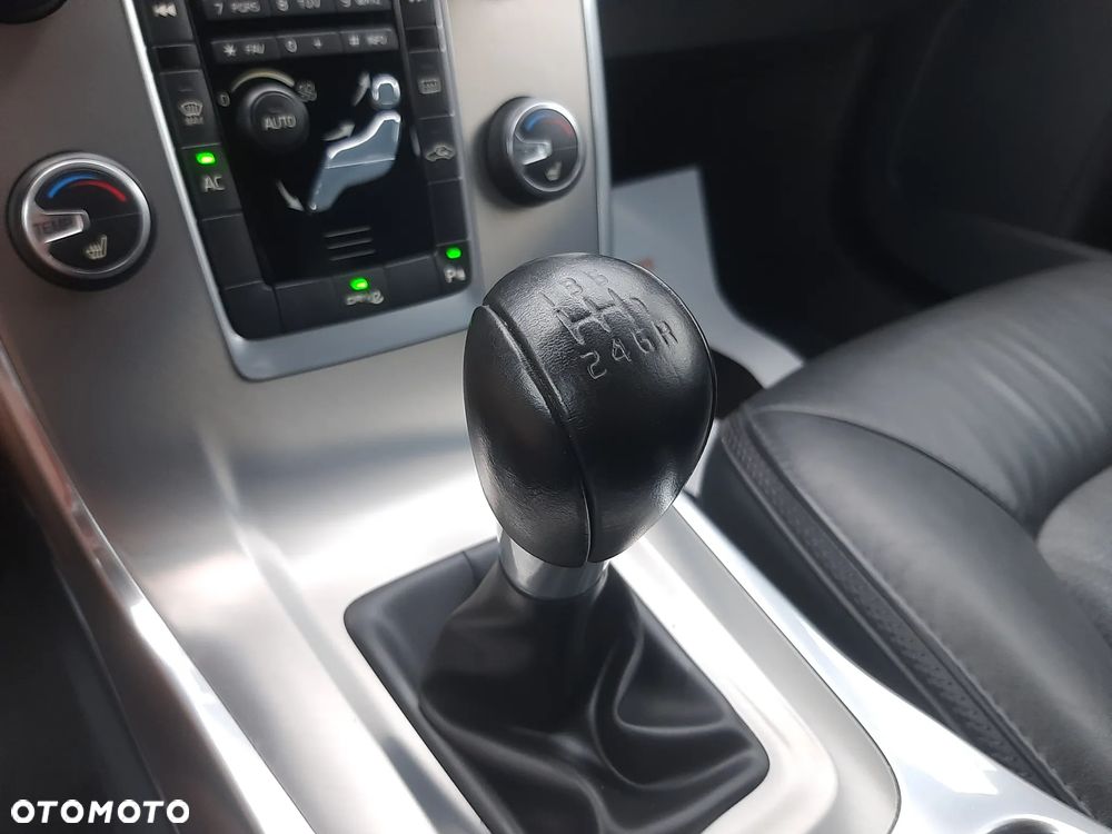 Volvo XC 70 DRIVe Summum - 28