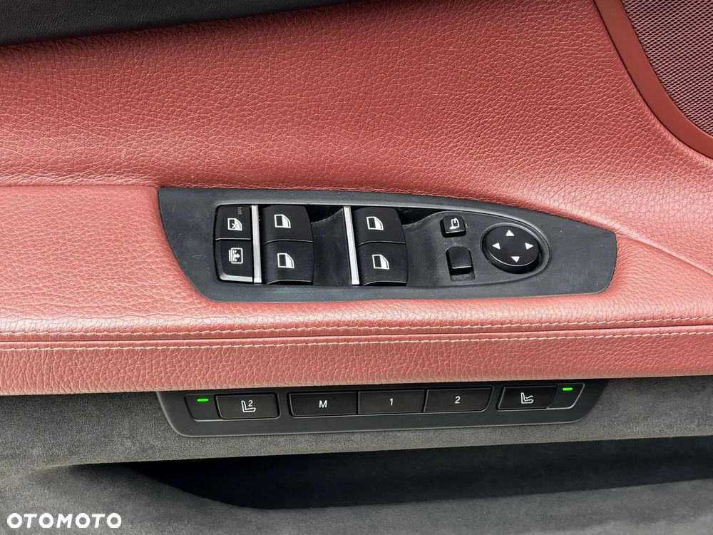 BMW Seria 7 750i L xDrive - 6