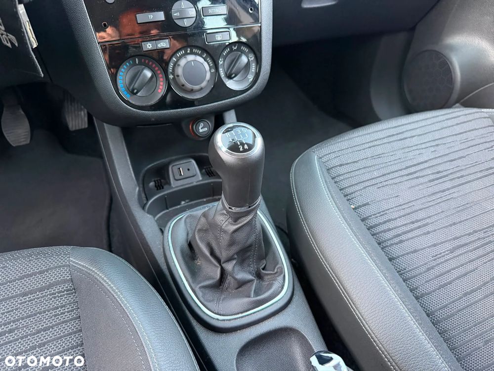 Opel Corsa 1.4 Innovation - 16