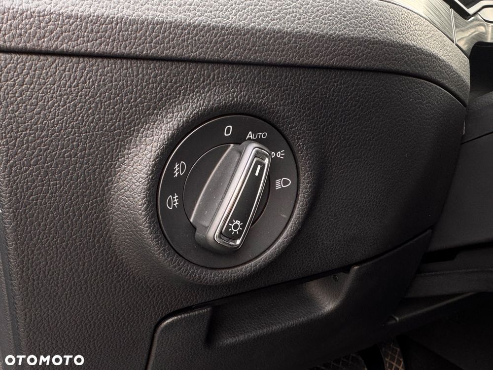 Skoda Superb 2.0 TDI SCR 4x4 Style DSG - 29