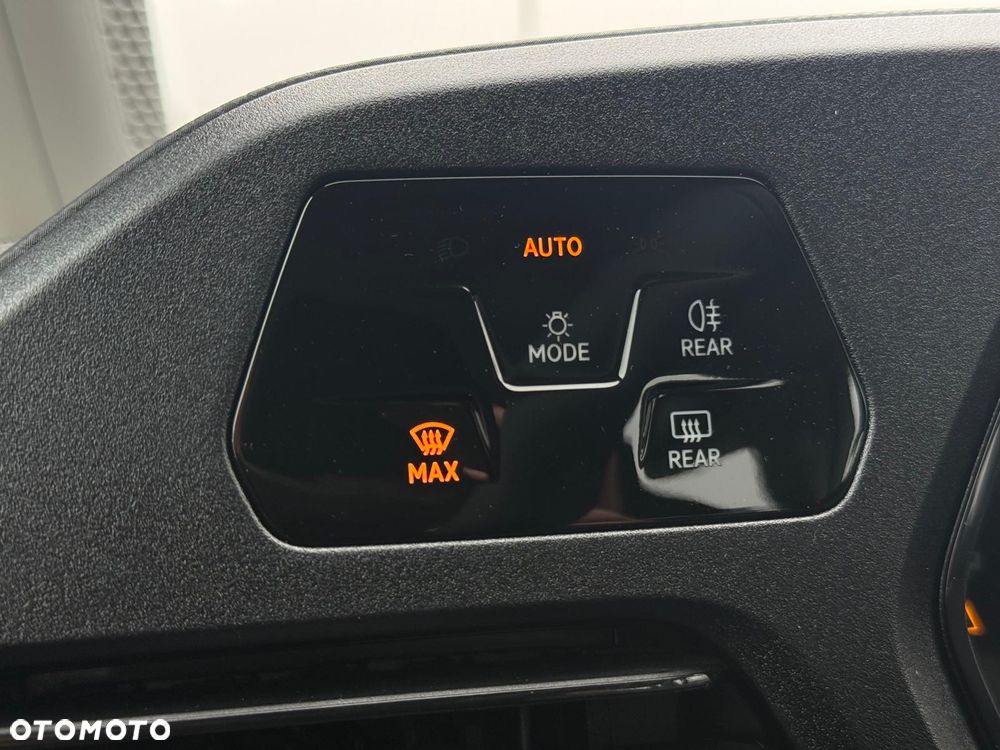 Volkswagen Caddy 2.0 TDI 4Motion - 24