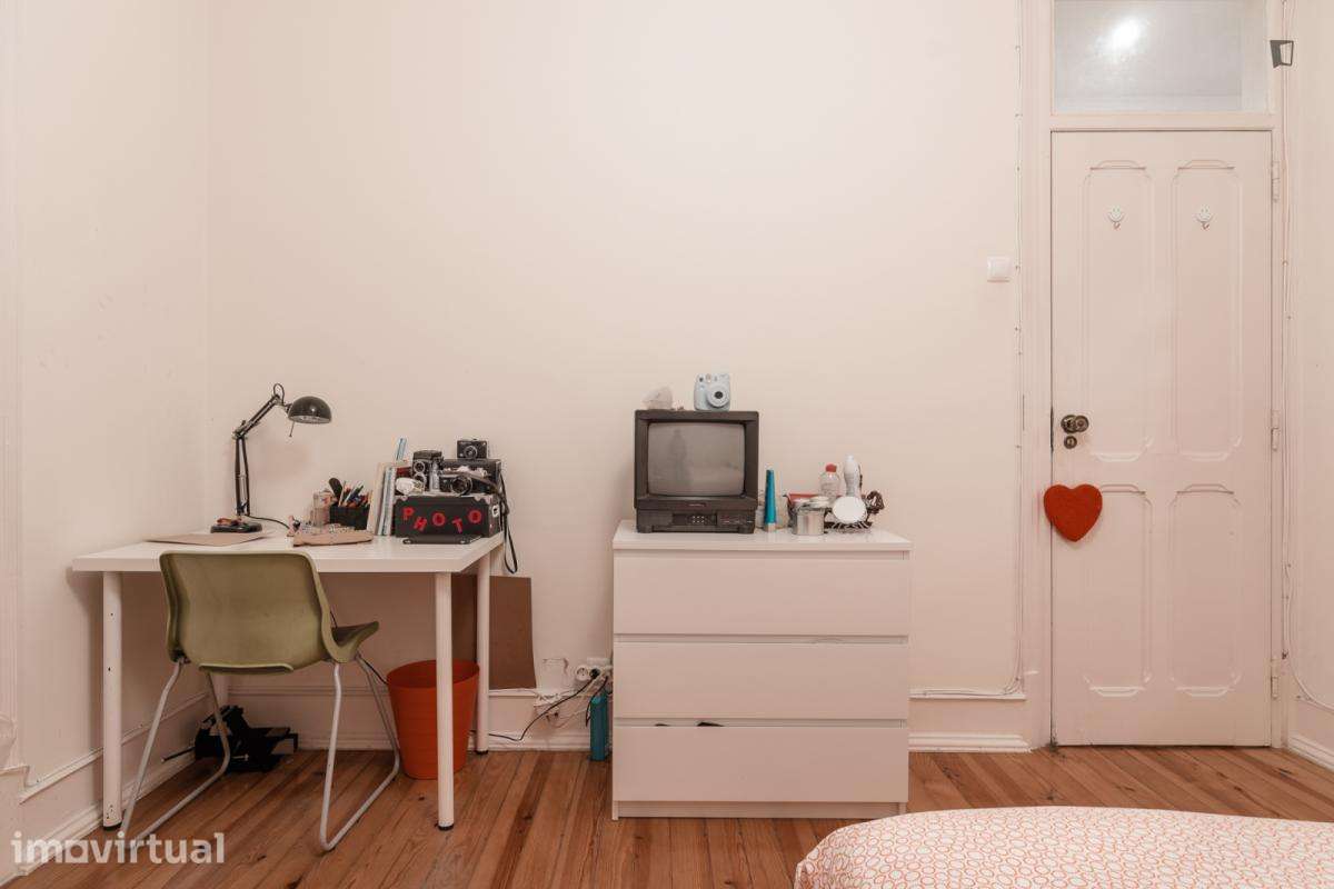 Quarto - localizado em Arroios Lisbon - Grande imagem: 2/12