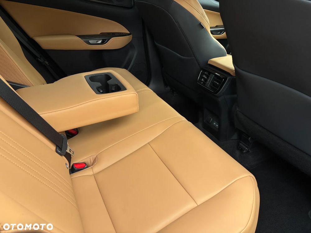 Lexus NX 350h Prestige 2WD - 15