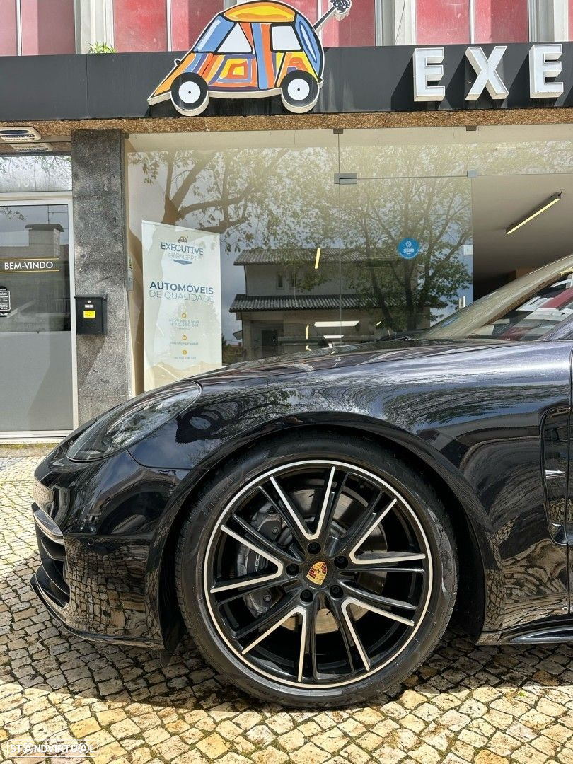 Porsche Panamera Sport Turismo 4 E-Hybrid - 16