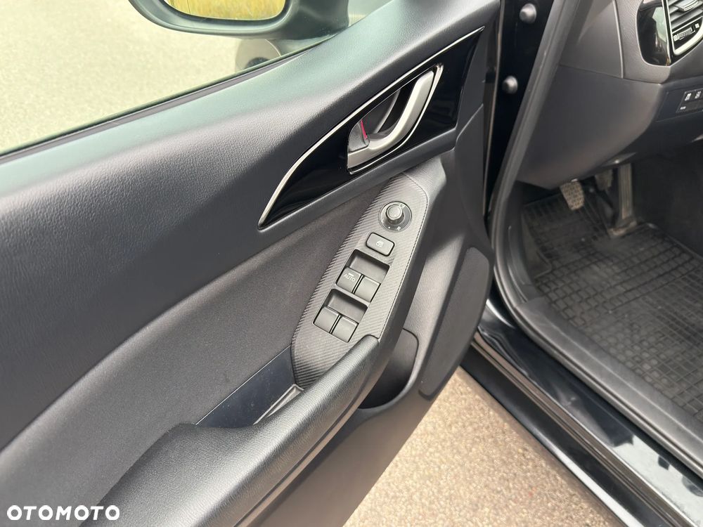 Mazda 3 SKYACTIV-G 120 Center-Line - 26