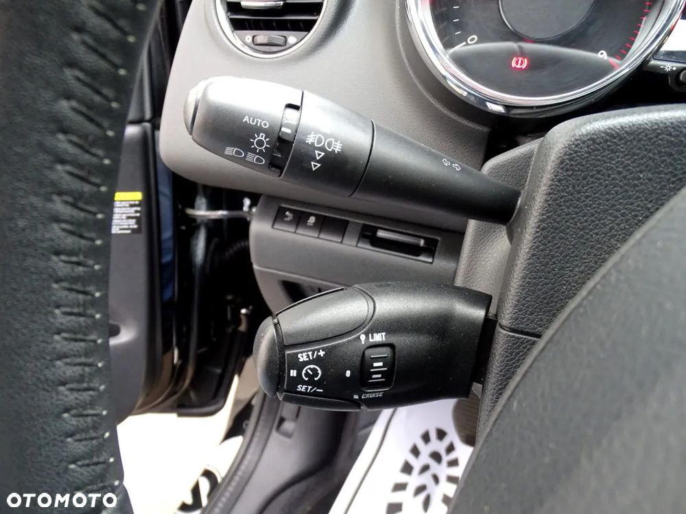 Peugeot 3008 1.6 HDi Access - 19