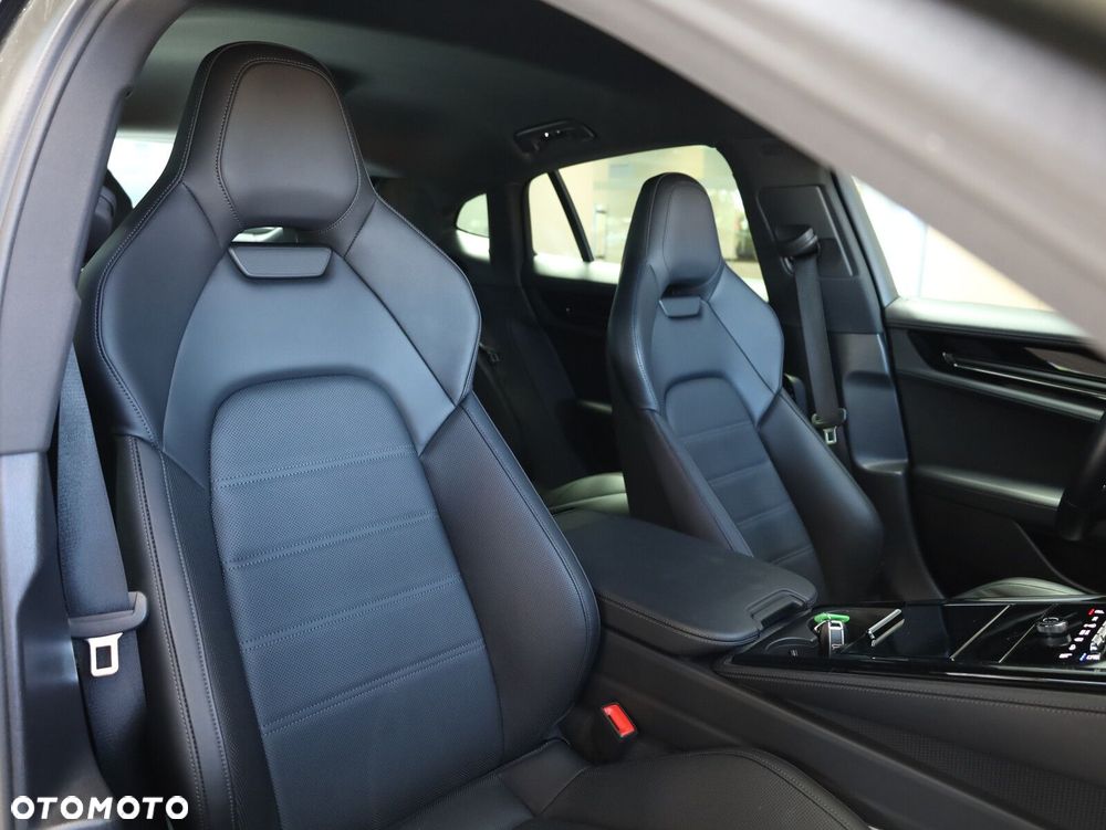 Porsche Panamera - 18