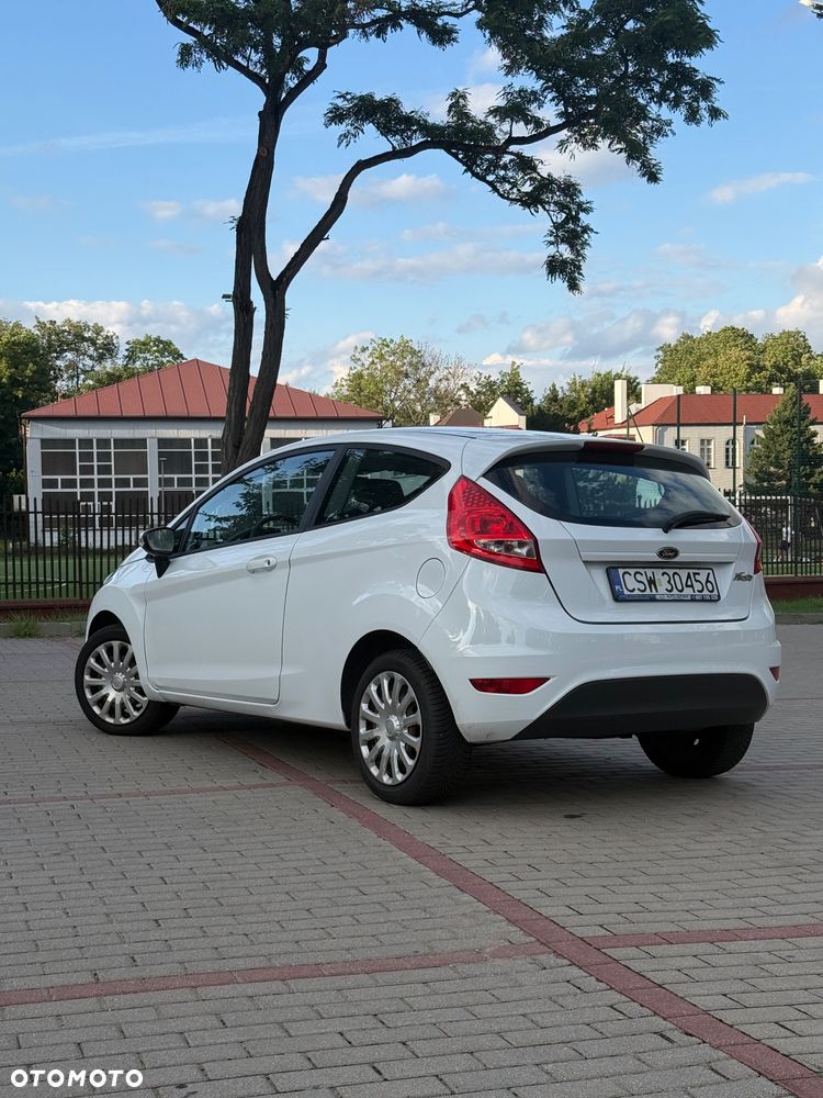 Ford Fiesta 1.25 Ambiente - 9