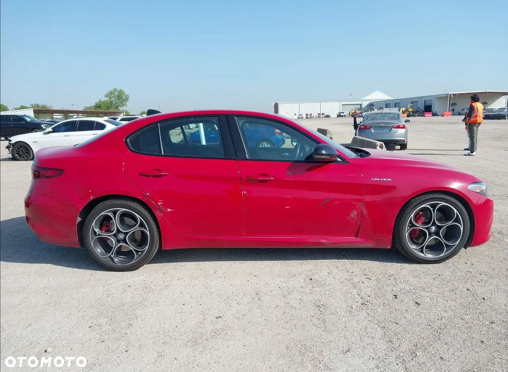 Alfa Romeo Giulia - 6