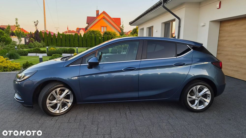Opel Astra 1.6 CDTI DPF ecoFLEX Start/Stop Exklusiv - 2