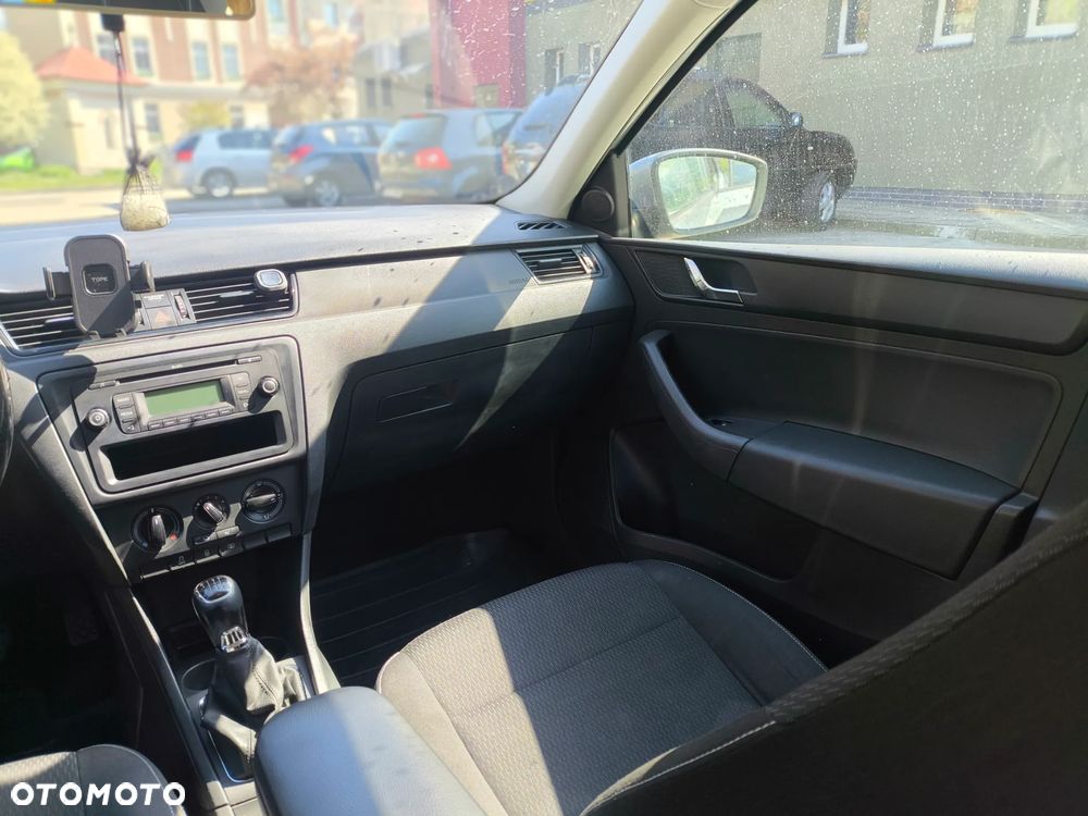 Skoda RAPID 1.2 TSI Active - 14