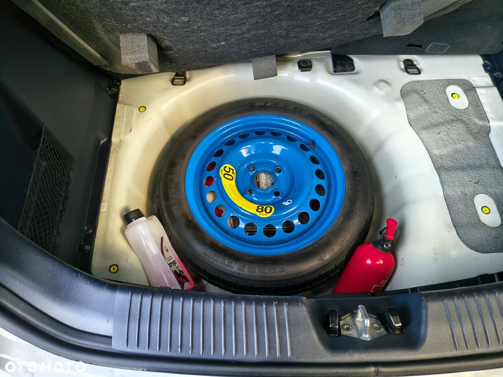 Kia Rio 1.4 crdi Business Line - 5