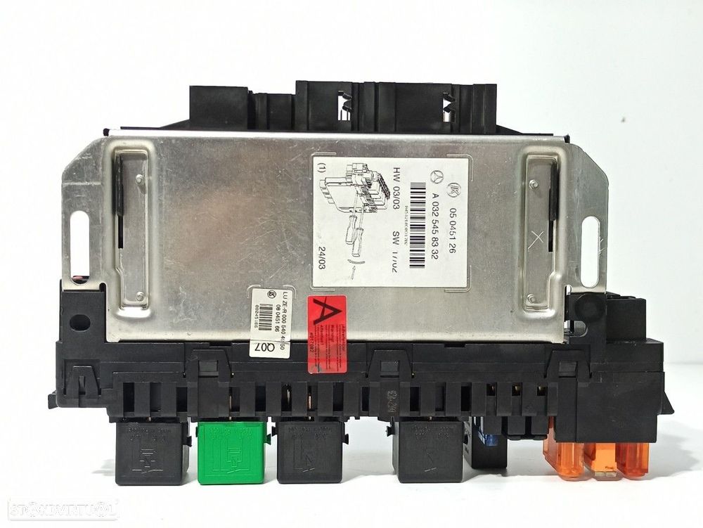 CAIXA DE RELÉS/ FUSÍVEIS MERCEDES CLASE S (W220) BERLINA 320 CDI (220.025) - 2