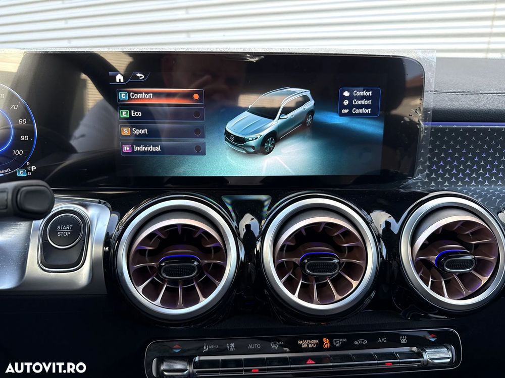 Mercedes-Benz EQB 250+ Electric Art - 28
