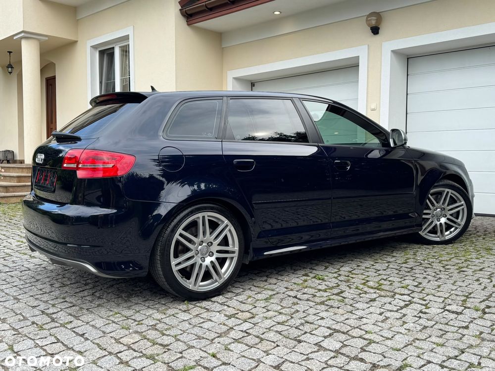 Audi S3 Sportback Standard - 12