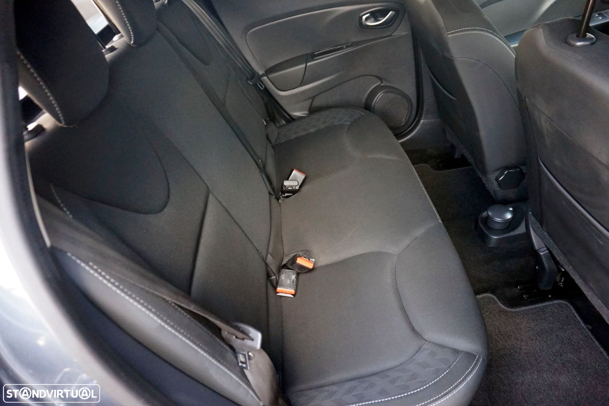 Renault Clio Sport Tourer 0.9 TCe Limited - 4