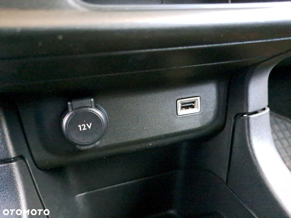 Citroën C3 1.2 PureTech Shine - 17